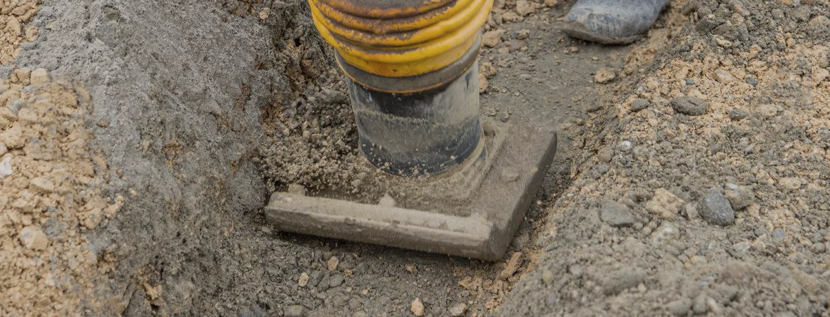 Comparatif compacteurs sol: plaque vs rouleau | ENAR